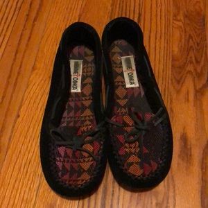 Cute and Fall Ready Printed Minnetonka Moccasins